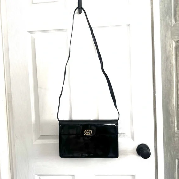 Vintage 1970s Gucci Black Patent Leather Clutch/ Adjustable Strap Bag - Picture 5 of 11